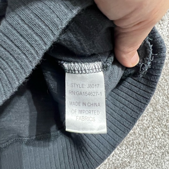 Joh Woman’s Grey Dolman Sleeve Top Blouse Size Large - Picture 4 of 9